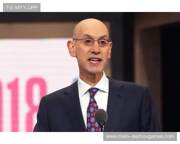 总裁萧华现身观众席亲临NBA中国赛见证篮球盛事