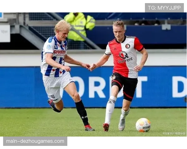 海伦芬与阿贾克斯战平 连续三轮比赛保持不败