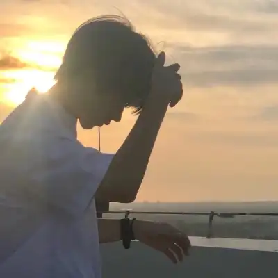 茅柠荻